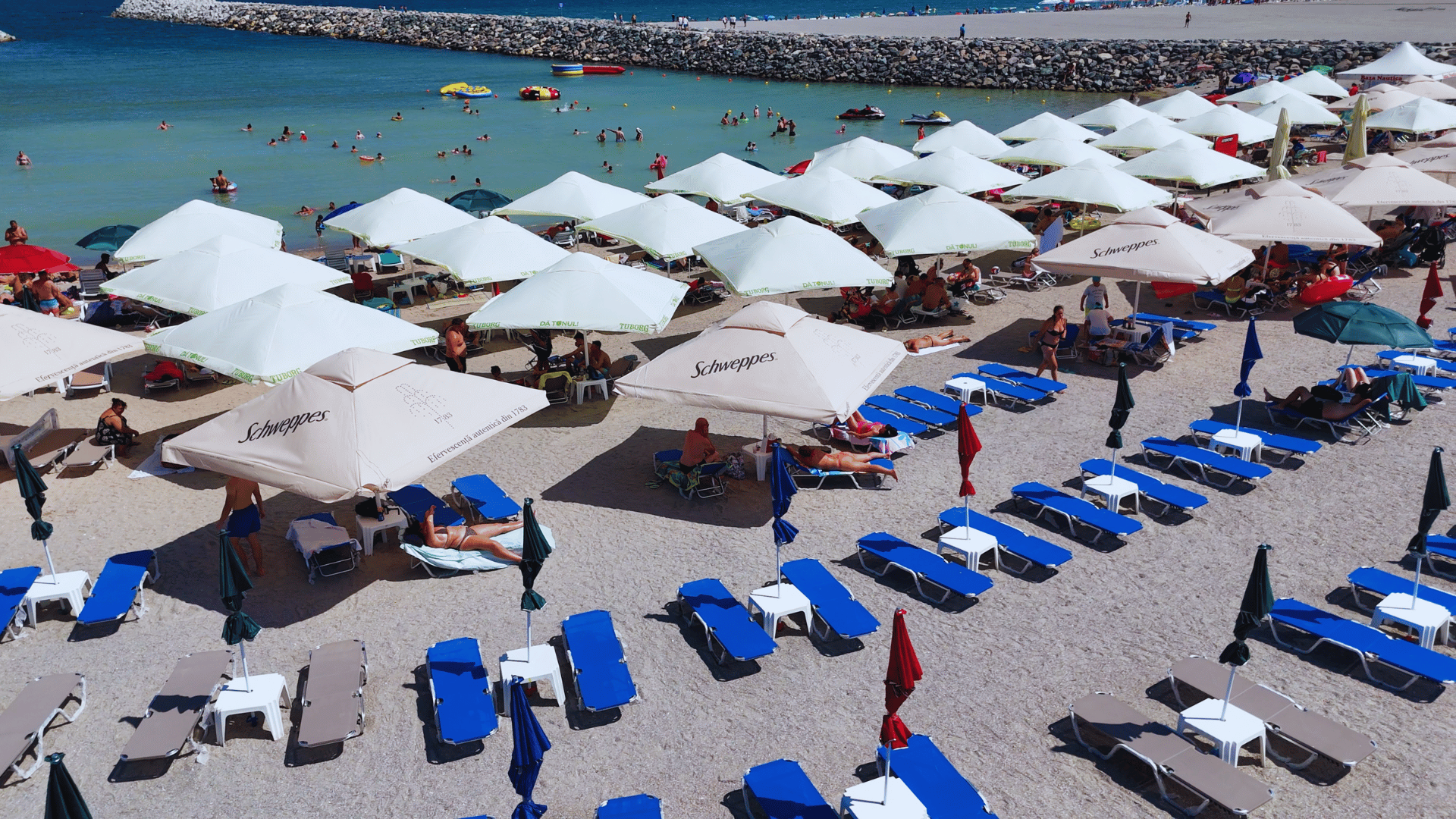 office villas plaja privata
